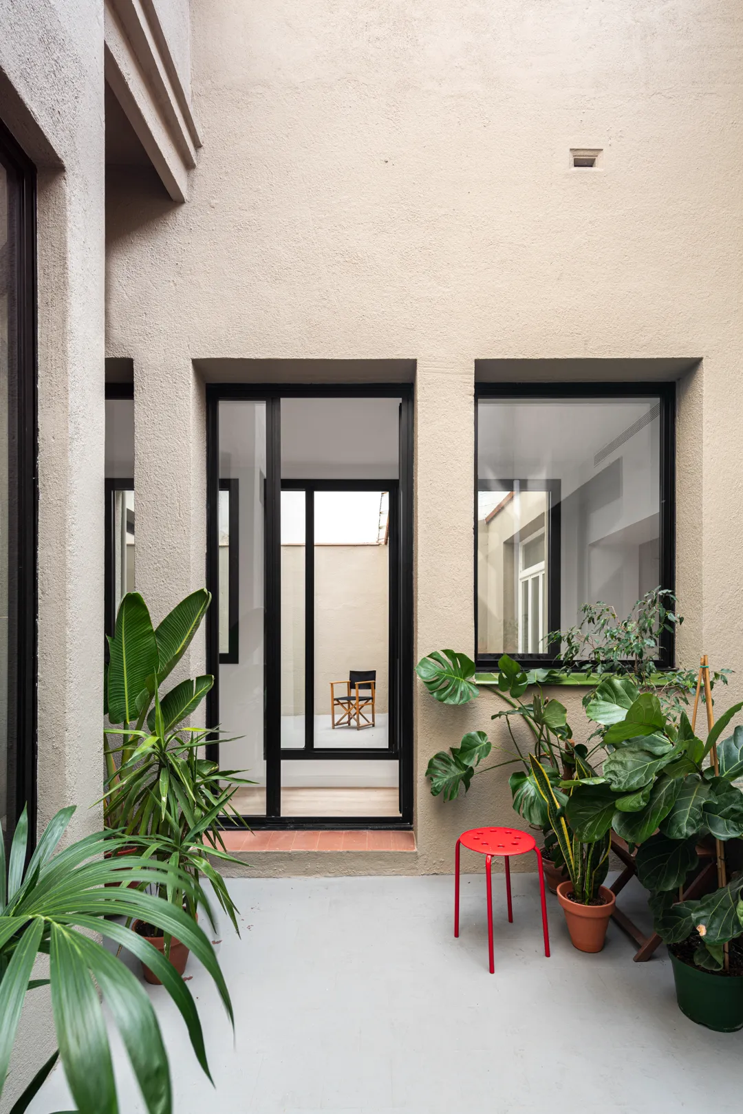 Office renovation in Badalona. Jose Masterton